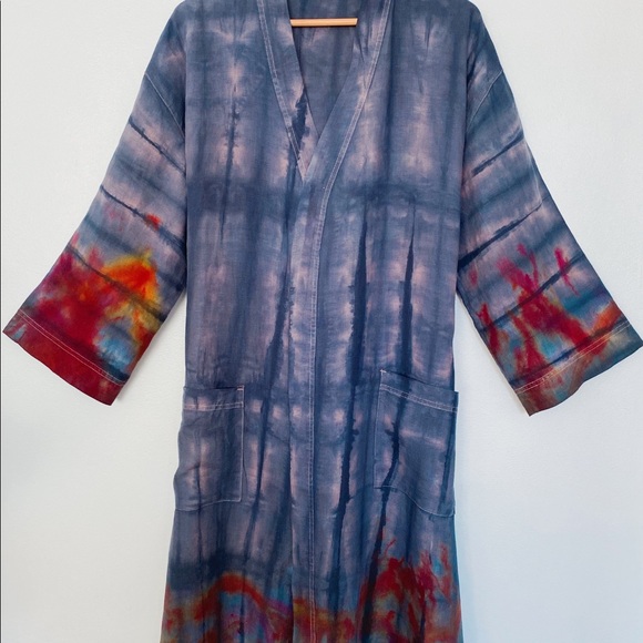 The Indigo Volley Kimono - Picture 2 of 5
